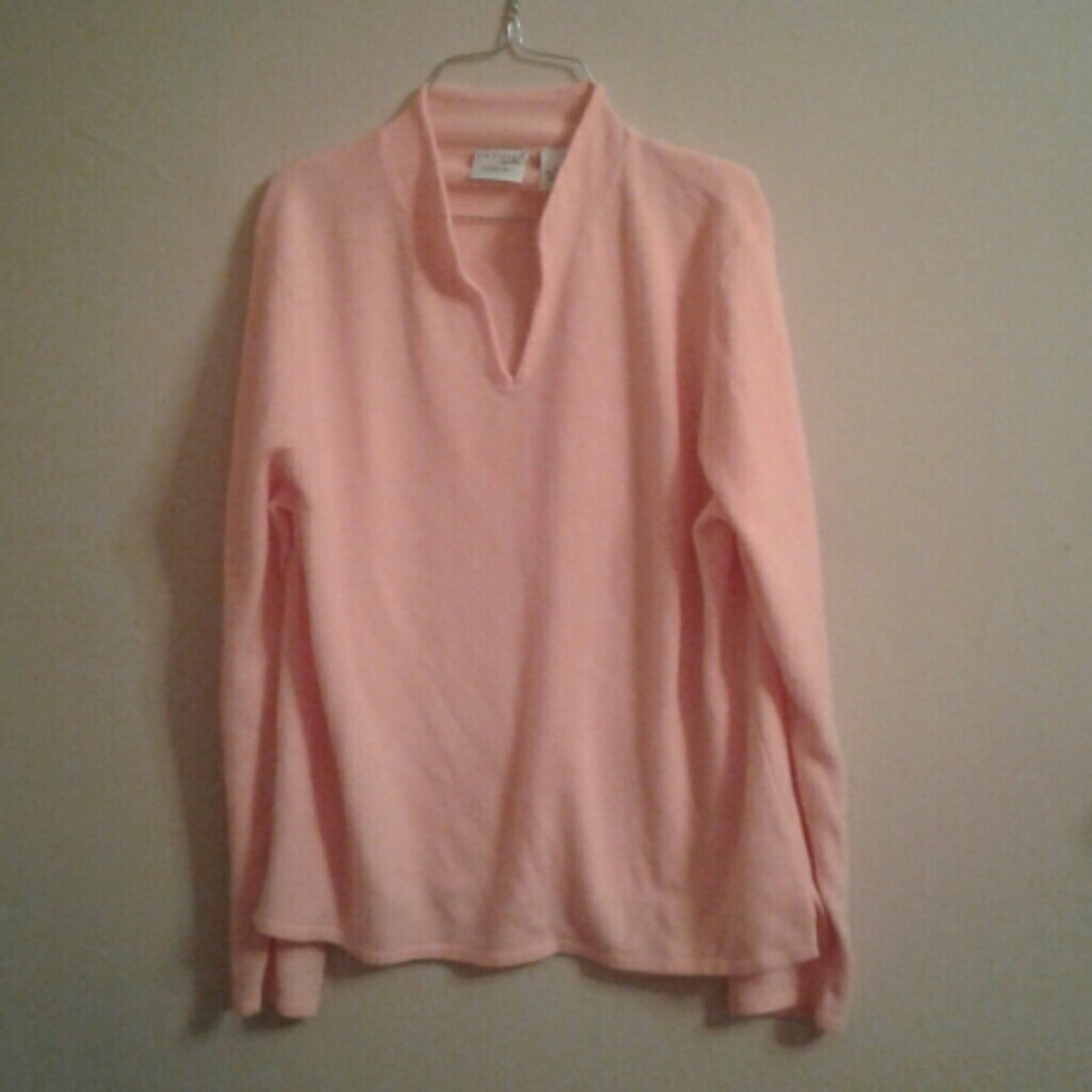 Long sleeve sweater/shirt